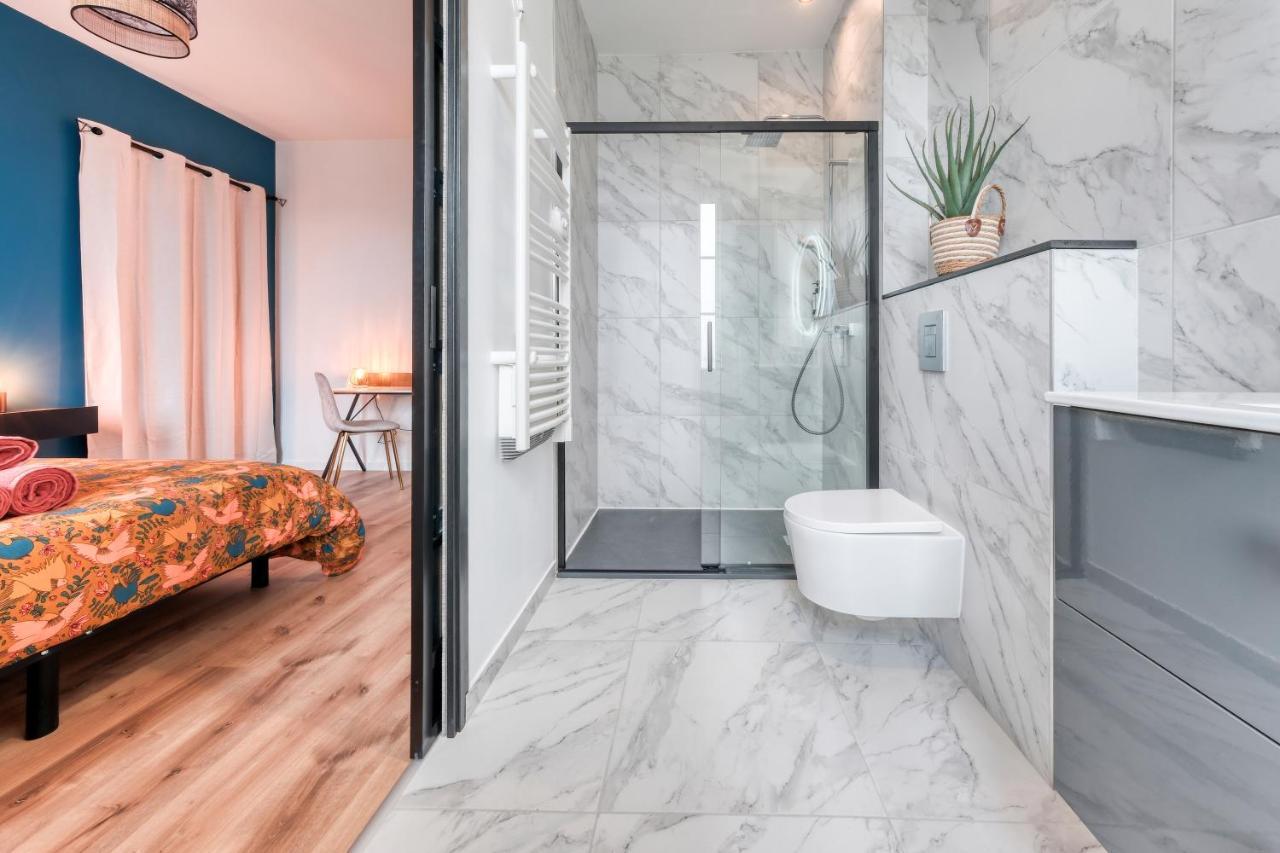 Superbe 2 Pieces Avec Jacuzzi Privatif Face Gare Proche Cathedrale Apartment Chartres Bagian luar foto